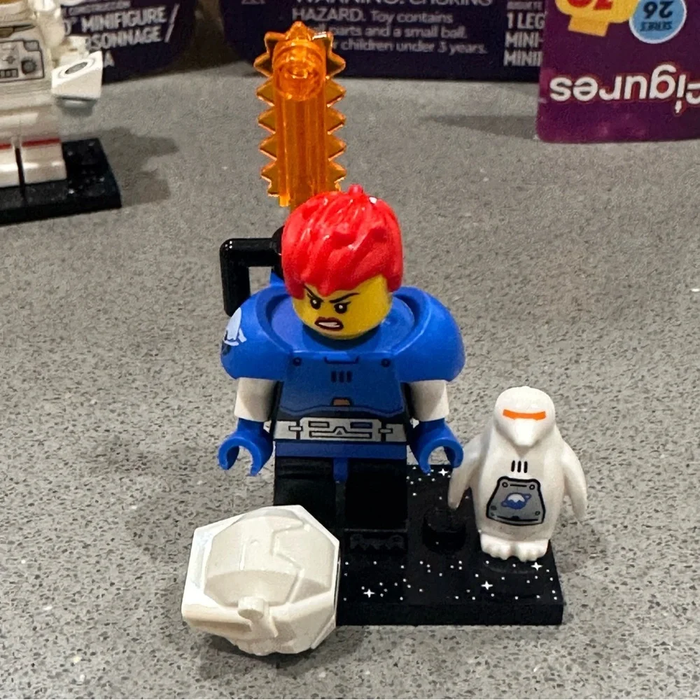 LEGO Series 26 Space Minifigures Astronaut & M-Tron Powerlifter 71046 w Box